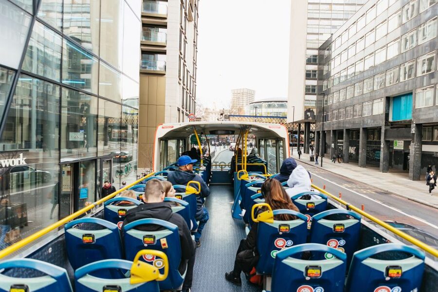 London: Tootbus Must-See Hop-On Hop-Off Bus Tour with Cruise - Audio, Wi-Fi, and the practical side of the bus