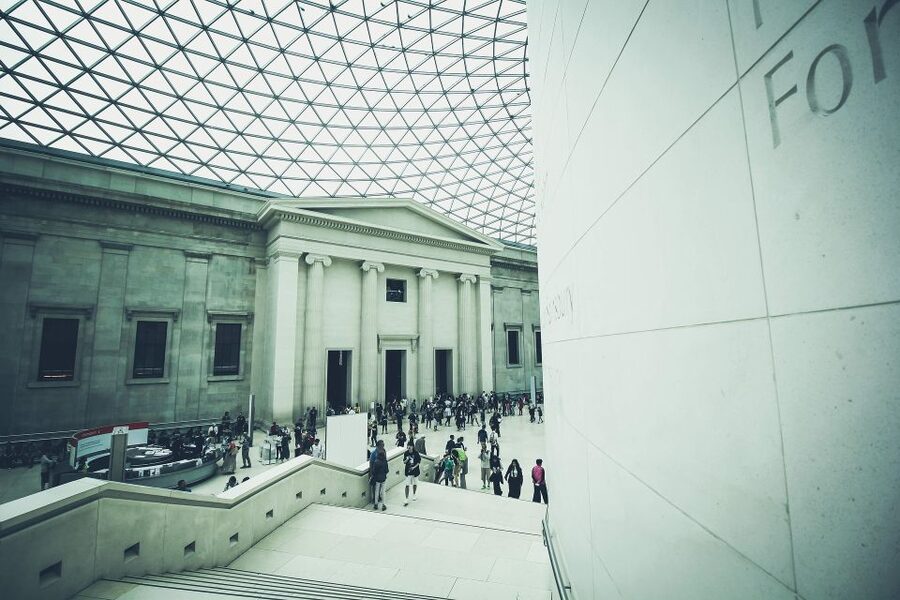 London: Tour of the British Museum - The Hall of Enlightenment and George III’s books