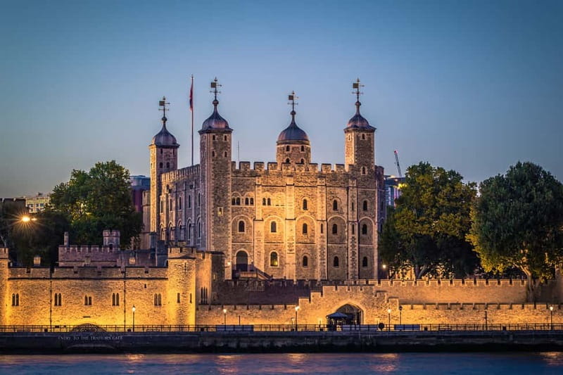 London: Tower of London After Hours Tour and Key Ceremony - The Ceremony of the Keys