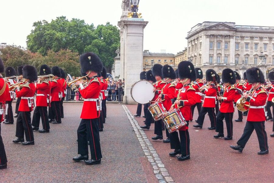 London: Tower of London & Changing of the Guard Experience - How the timing shapes your morning