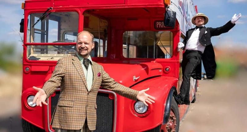 London Vintage Bus Tour: Live Comedy Sightseeing Show - What you see during the 75-minute route
