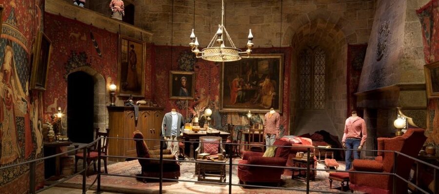 London: Warner Bros. Studio Tour with Hotel Pickup - Gryffindor rooms, Hagrid’s hut, and the Forbidden Forest