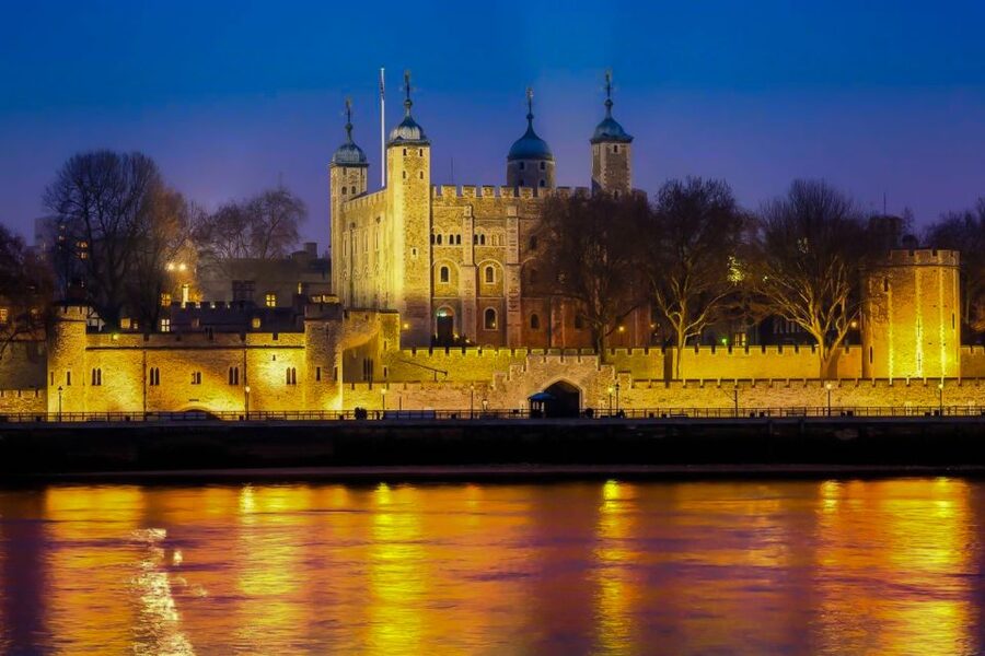 London: Westminster Tour, River Cruise, and Tower of London - Who should book this London combination tour?
