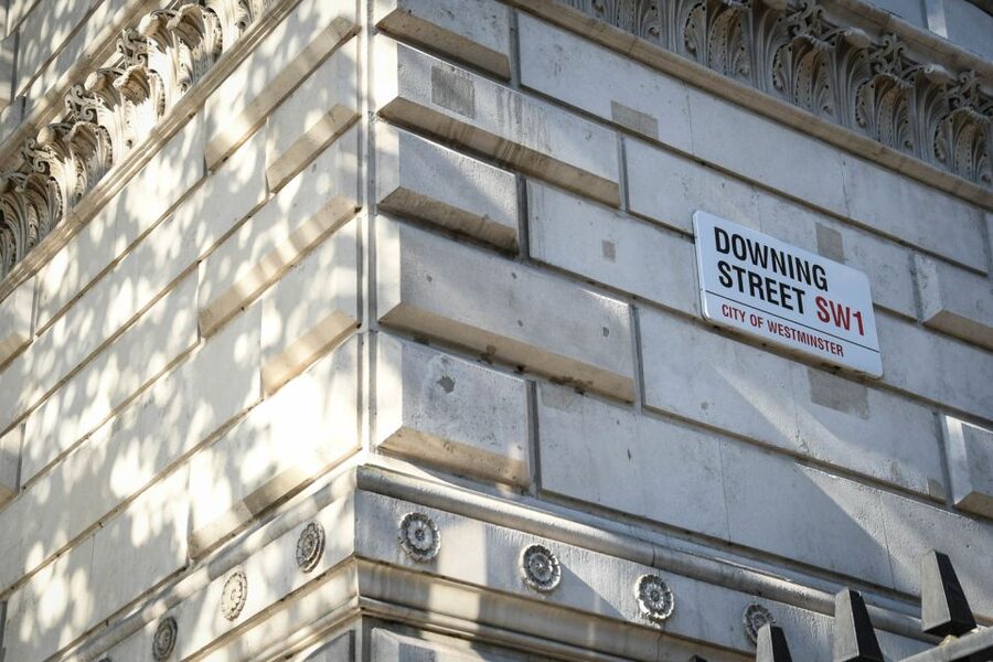 London: Westminster Tour, River Cruise, and Tower of London - Trafalgar Square and Whitehall on foot