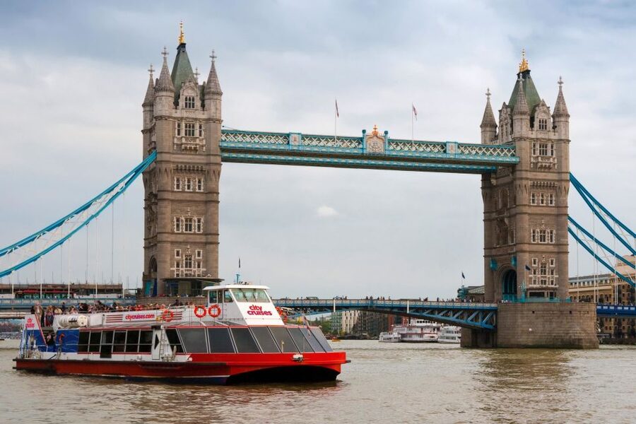 London: Westminster Tour, River Cruise, and Tower of London - What $168 includes, and where the value lies