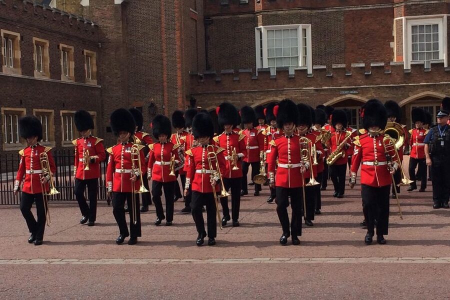 London: Westminster Tour, River Cruise, and Tower of London - The pace, walking, and practical comfort