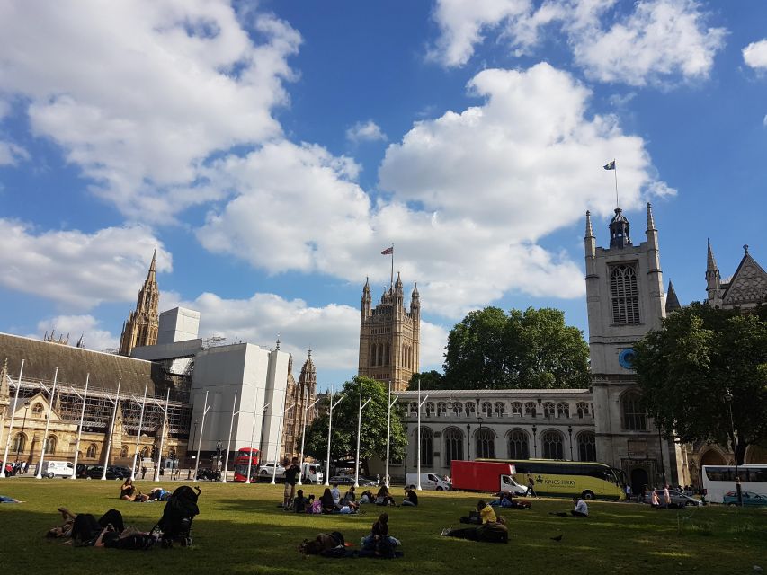 London: Wimbledon Tennis Club and Westminster Walking Tour - Making your own way to Wimbledon