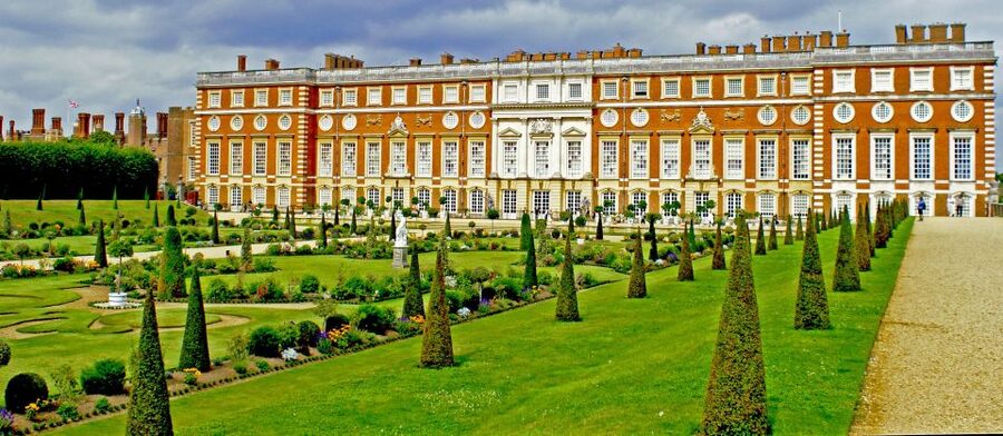 London: Windsor Castle & Henry VIII's Hampton Court Palace - Should you book Hampton Court and Windsor together?