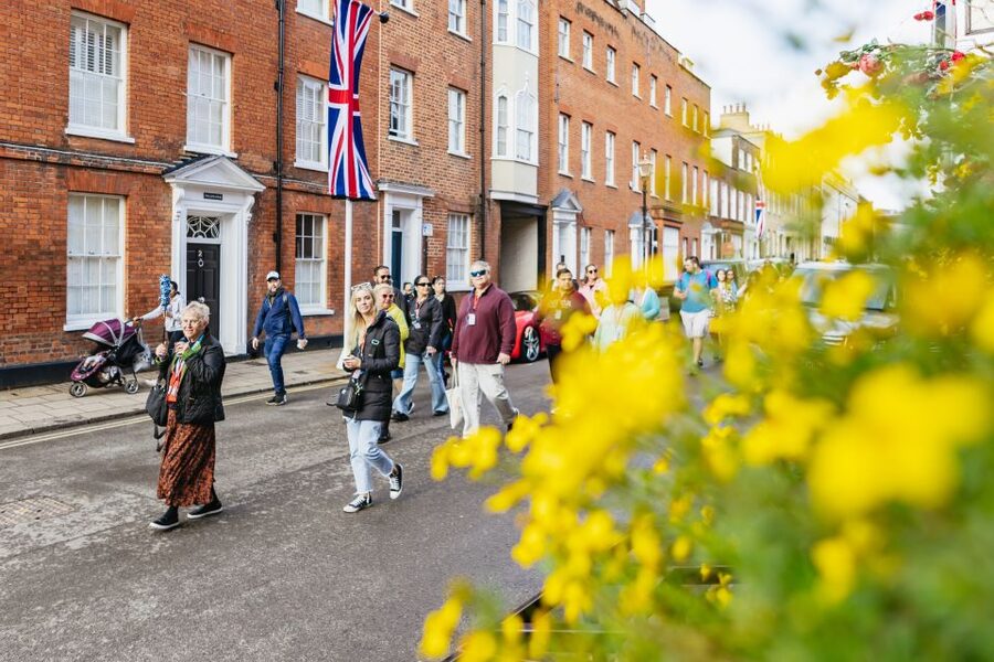 London: Windsor Castle, Stonehenge & Bath Full-Day Tour - Should you book the Windsor, Stonehenge, and Bath tour?
