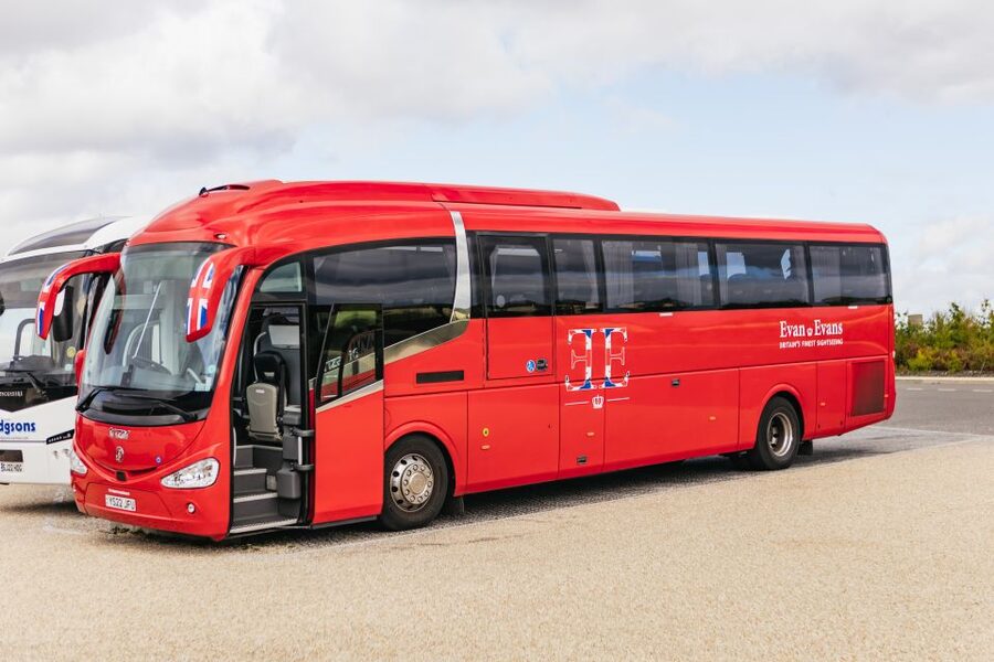 London: Windsor Castle, Stonehenge & Bath Full-Day Tour - Stonehenge on the open Salisbury Plain