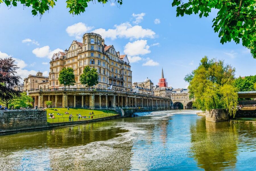 London: Windsor, Stonehenge, Bath, and Roman Baths Day Trip - Three famous places, one very full day