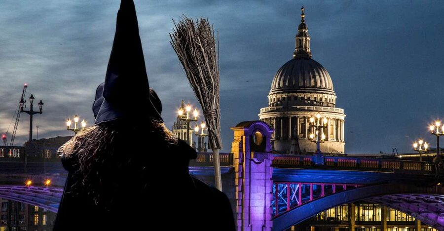 London: Witches and History Bankside Walking Tour - The Golden Hinde and a Tudor Ship in the Shadows