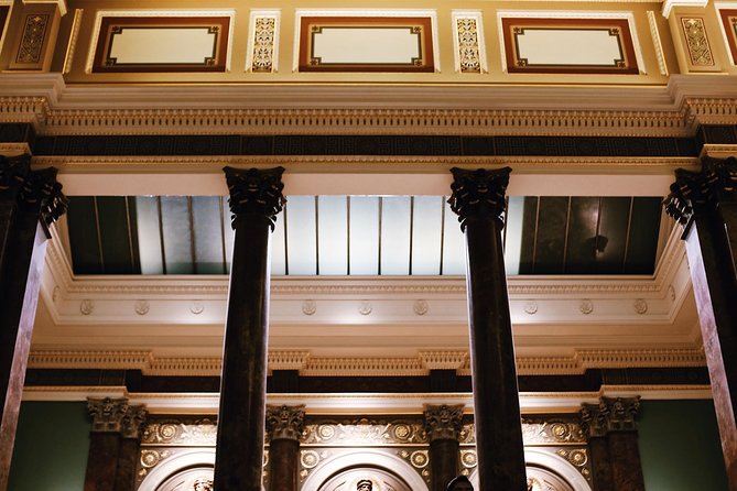 National Gallery of London Museum Tour Semi-Private 8ppl Max - Staying inside after the guided portion