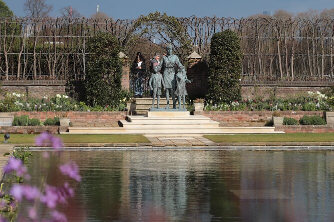 Notting Hill Walking Tour with Cream Tea - Kensington Gardens and Princess Diana’s memorial