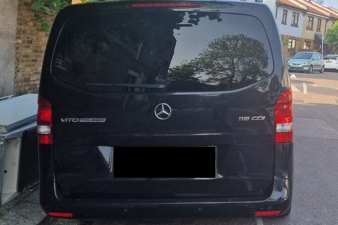 One Way Taxi Transfer from London to Gatwick Airport - Who should book this transfer?