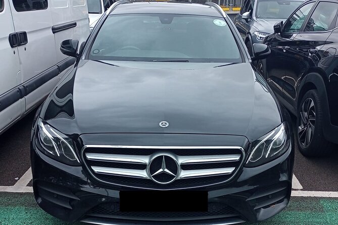 One Way Taxi Transfer from London to Stansted Airport - Allow 120 to 150 minutes for the drive