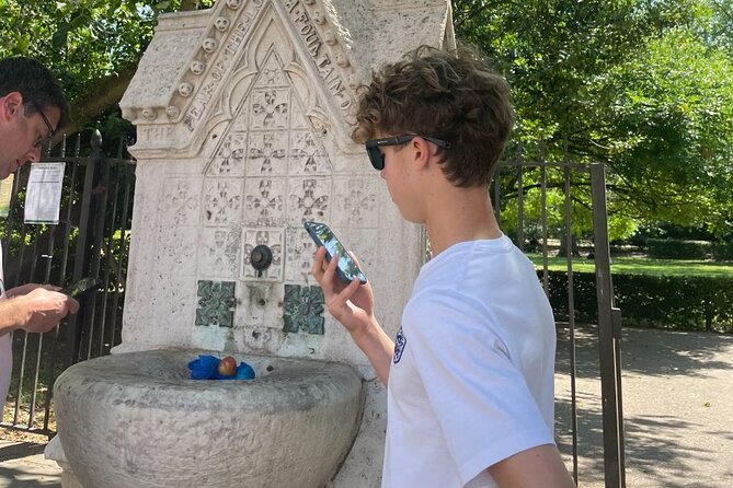 Outdoor Adventure Game in London - Clues that make you notice London