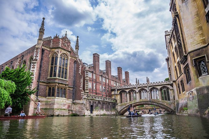 Oxford and Cambridge Universities Guided Day Trip from London - Guides, languages, and group size