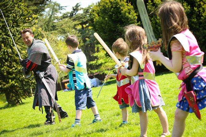 Oxford, Stratford, Cotswolds & Warwick Castle Tour from London - Language and guide quality
