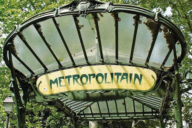 Paris by Rail with Sightseeing Bus and River Cruise - Arc de Triomphe and Montmartre