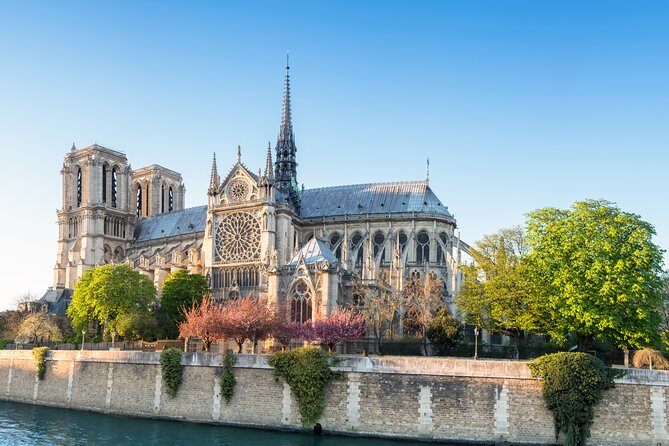 Paris Explorer Rail Tour from London with Paris Sightseeing Bus - St Pancras at 5:30 am: start with a clear plan