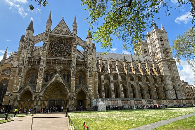 Priority Access Tour of Westminster Abbey with London Eye option - Is $111.12 a fair price?