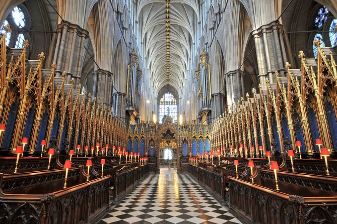 Priority Access Westminster Abbey Tour with a Professional Guide - Finding the meeting point at Dean’s Yard