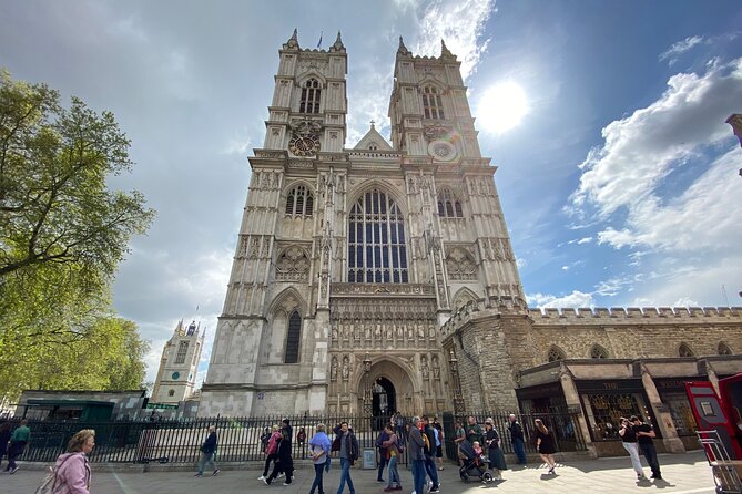 Priority Access Westminster Abbey Tour with a Professional Guide - Booking and cancellation details worth knowing