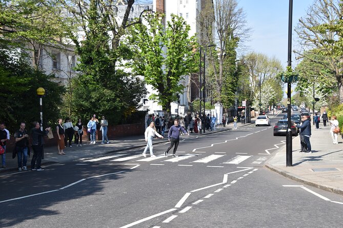 Private Beatles Taxi Tour of London - Why this Beatles route works