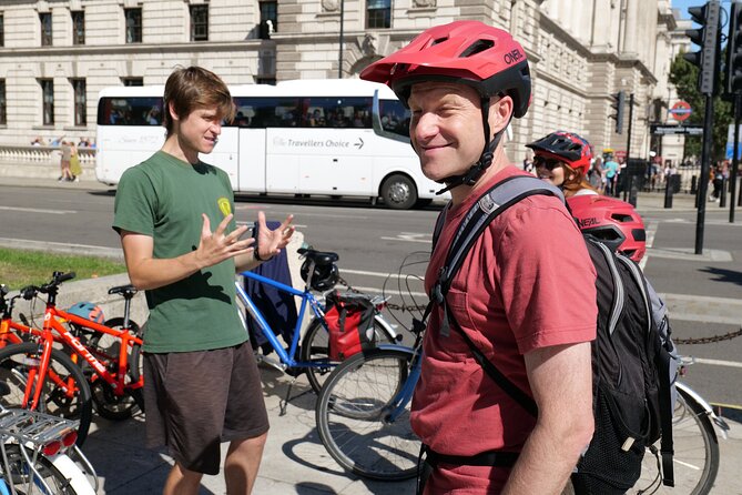Private Bike or eBike Gold Classic Tour London - Catching the Changing of the Guard