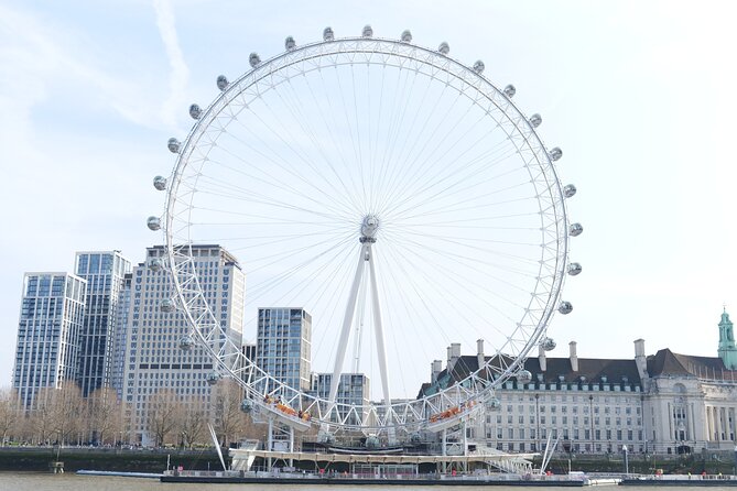 Private Bike or eBike Gold Classic Tour London - St. Paul’s Cathedral and the London Eye