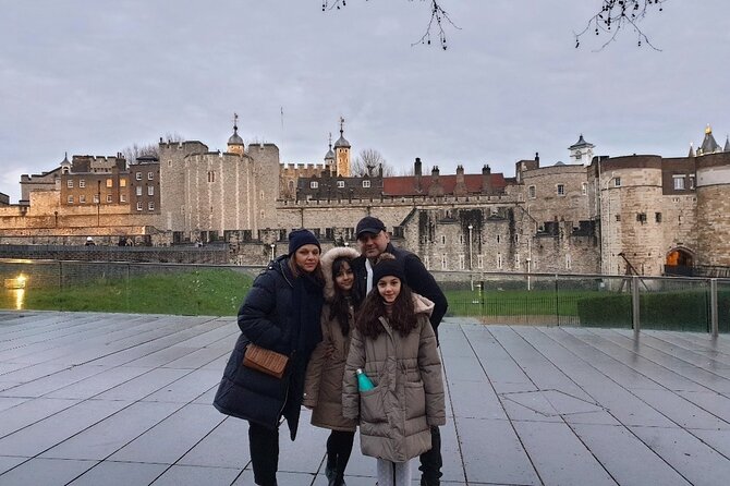 Private Black Cab Tour of London's Iconic Landmarks - Is $437.53 good value for six people?