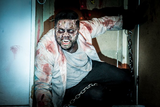 Private Escape Room with a Zombie in London - The final photo and the end of the session