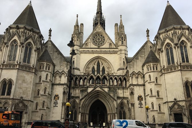 Private Guided and Chauffeured Tour of London - Buckingham Palace, Big Ben, and the Changing of the Guard