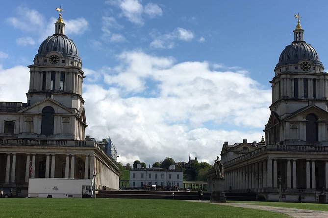 Private Guided and Chauffeured Tour of London - British Museum, Piccadilly Circus, and the West End