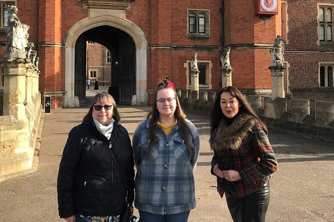 Private Guided Tour of Hampton Court Palace - A tour that can follow your interests