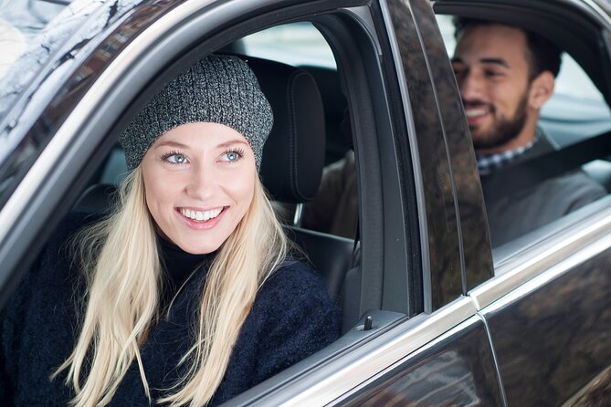 Private London Departure Transfer - Hotel / Accommodation to Airport - Luggage help at the terminal