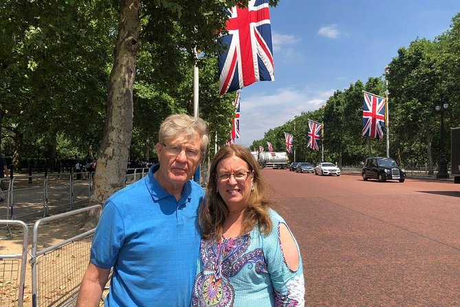 Private London Highlights Tour in a Black Cab: 2, 4, or 6 Hours - Trafalgar Square, Piccadilly Circus, and central London