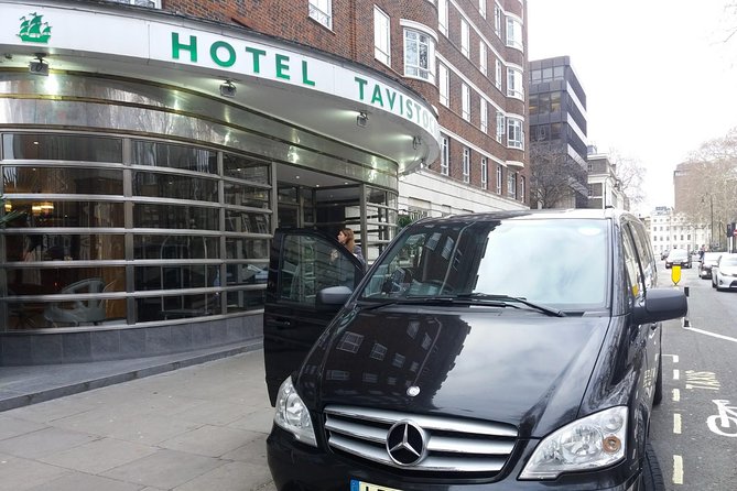 Private Round Trip Transfer between London Airports and Hotel - London traffic can change the one-hour estimate