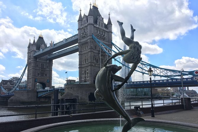 Private Tour: Highlights Tour of London - Walking or Car Tour - The guides and the private format