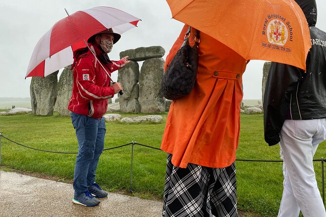 Private Tour to Stonehenge, Bath and The Cotswolds - The guide shapes the experience