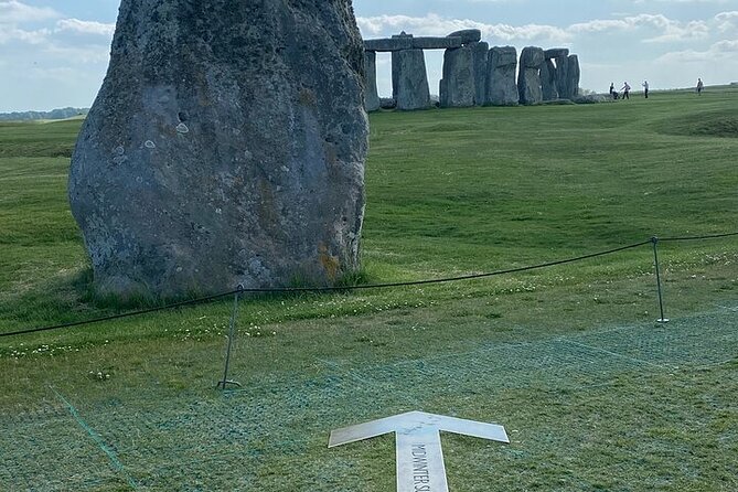 Private Windsor Castle and Stonehenge Day Tour - What the $791.72 group price really means