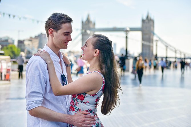 Professional Private Photoshoot in London - The London Eye and the River Thames