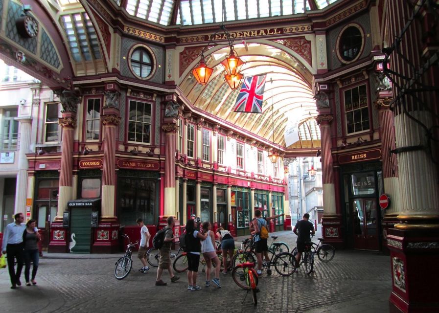 Secret London Tour by Bike - The Tower of London and the Great Fire