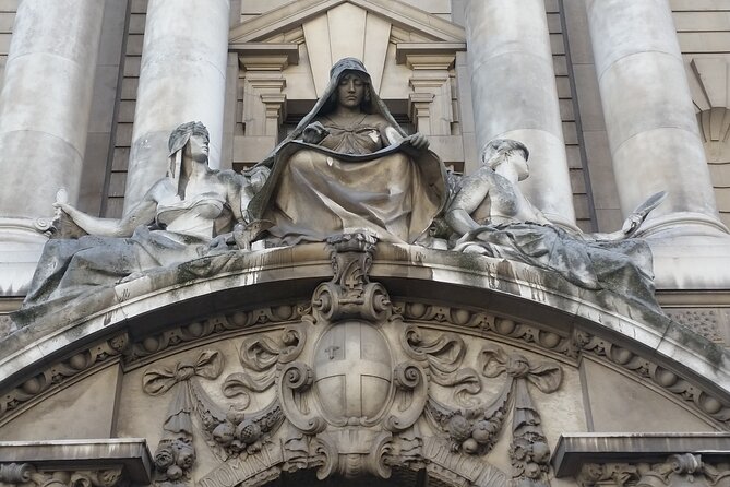 Secret Old London Guided Walking Tour - The guides make or break the experience