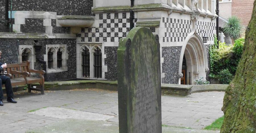 Secret Old London Walking Tour - Starting at Barbican and entering old London