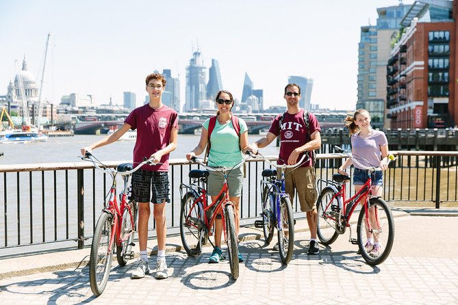 Secrets of London Bike Tour: Thames, Tower Bridge, and Market - Big Ben and the London Eye set the tone