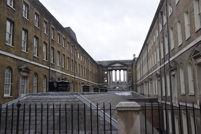 Sherlock Holmes Walking Tour in London - Who will enjoy this London walk?