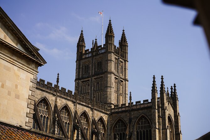 Small-Group Day Trip to Stonehenge, Bath and Windsor from London - Minibus comfort and the long hours between stops