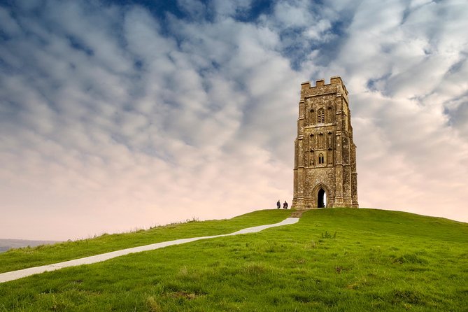 Small-Group Day Trip to Stonehenge, Glastonbury, and Avebury from London - Stonehenge: one hour and 15 minutes with the stones